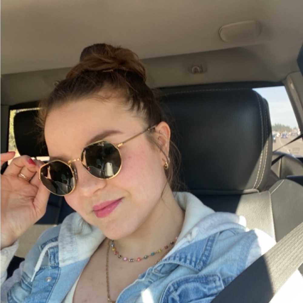 Meet your Posher, Analey